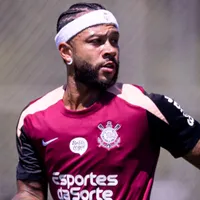 Tratamento deve afastar Memphis do duelo contra o Palmeiras