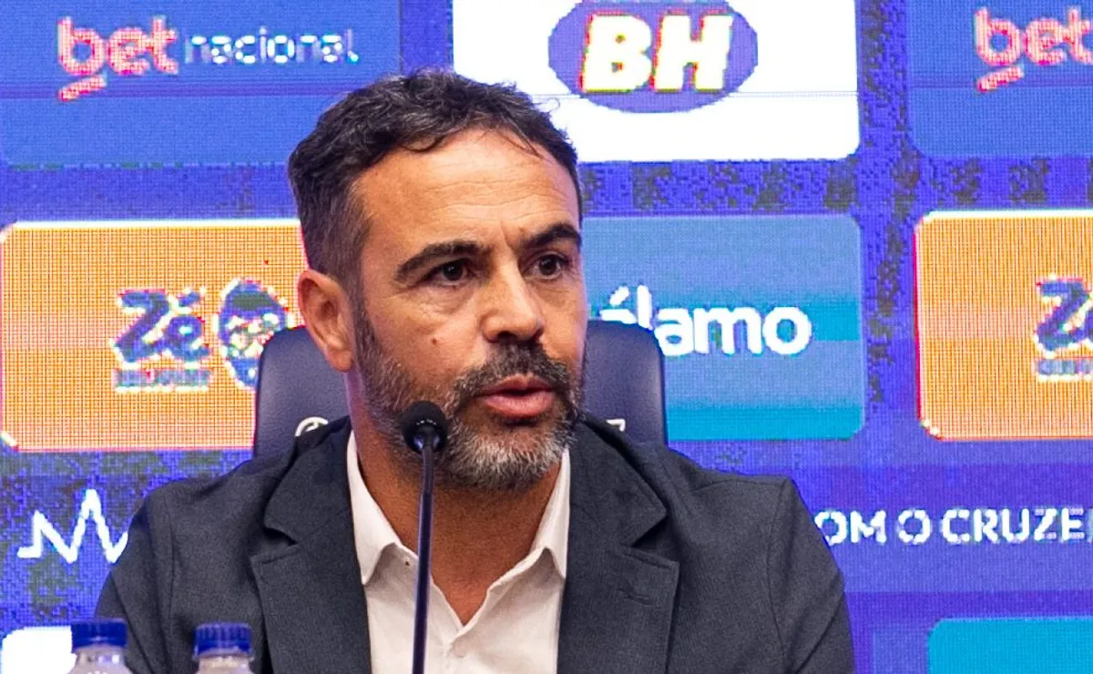 Artur Jorge barra reforços ‘mais do mesmo’ para o Cruzeiro e quer jogadores de alto nível