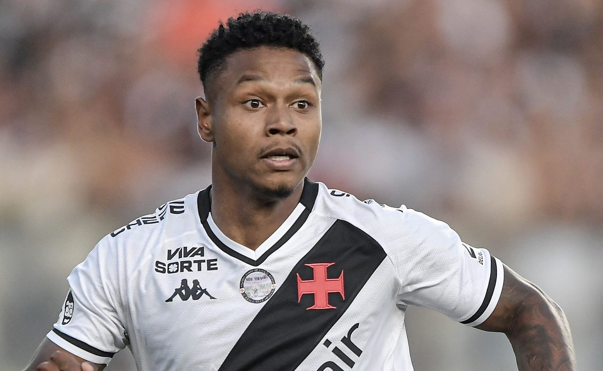 Pedrinho sai em defesa de Matheus França e manda recado para torcida do Vasco: “Tem muito potencial”