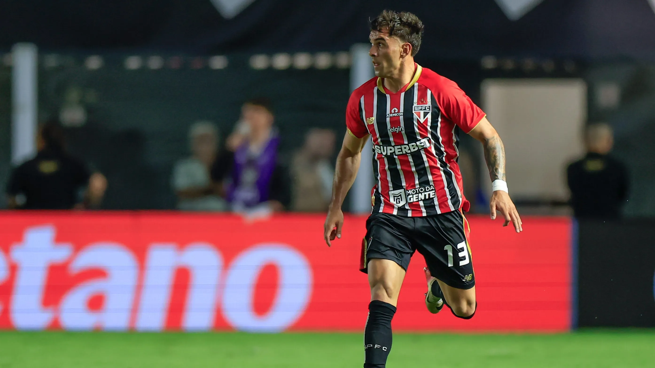 Enzo Díaz é um dos desfalques do Tricolor – Foto: Marcello Zambrana/AGIF