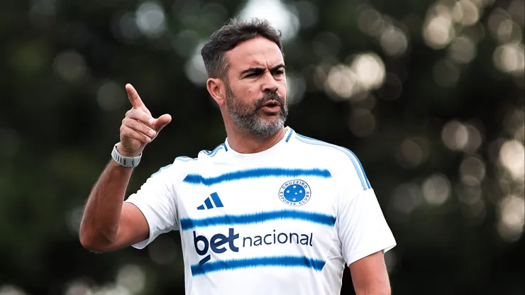 Artur Jorge no primeiro dia - Foto: Gustavo Martins/ Cruzeiro