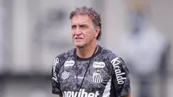 Cuca durante treino no Peixe - Raul Baretta/ Santos FC