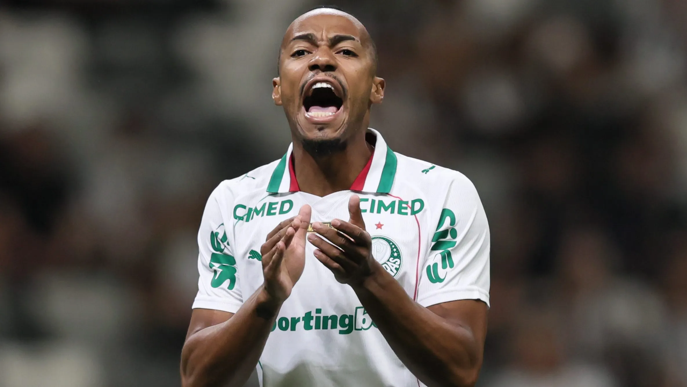 Volante se tornou titular rapidamente – Foto: Gilson Lobo/AGIF