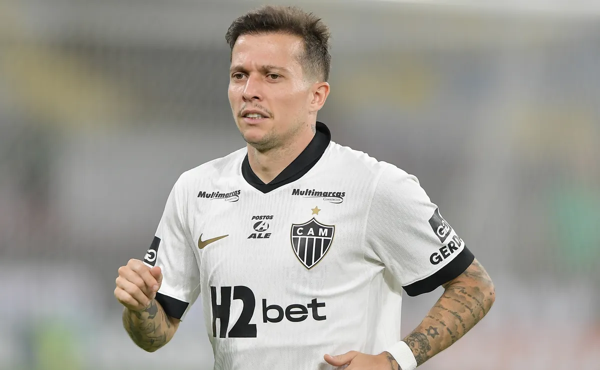 Atlético-MG garante permanência de Bernard e descarta saída do atacante no meio do ano