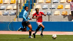 Internacional e Grêmio em campo pelo Gaúcho Feminino - Foto: Lara Vantzen/Internacional