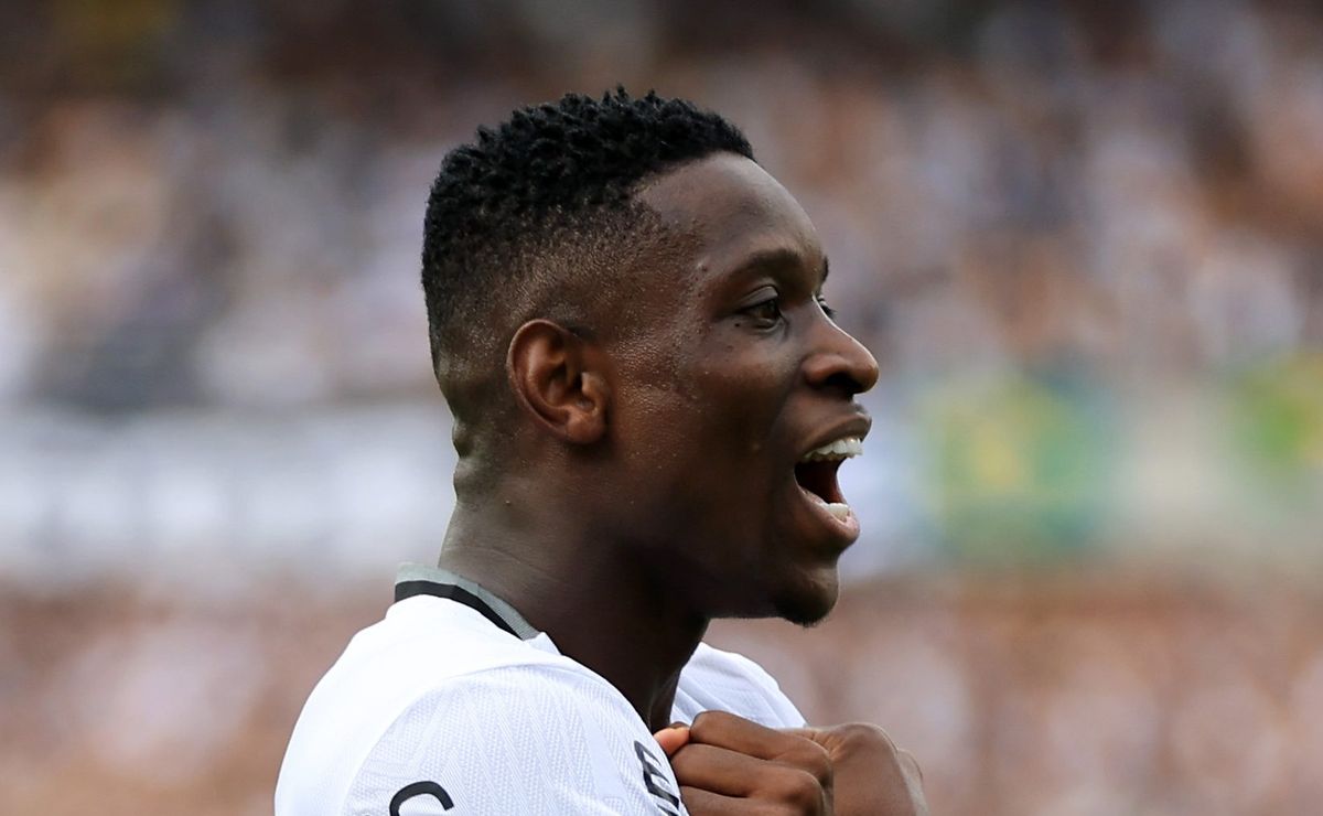 Flamengo se anima para comprar Luiz Henrique e não vê resistência do atacante para vestir o Manto Sagrado