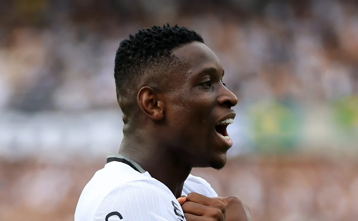 Flamengo se anima para comprar Luiz Henrique e não vê resistência do atacante para vestir o Manto Sagrado