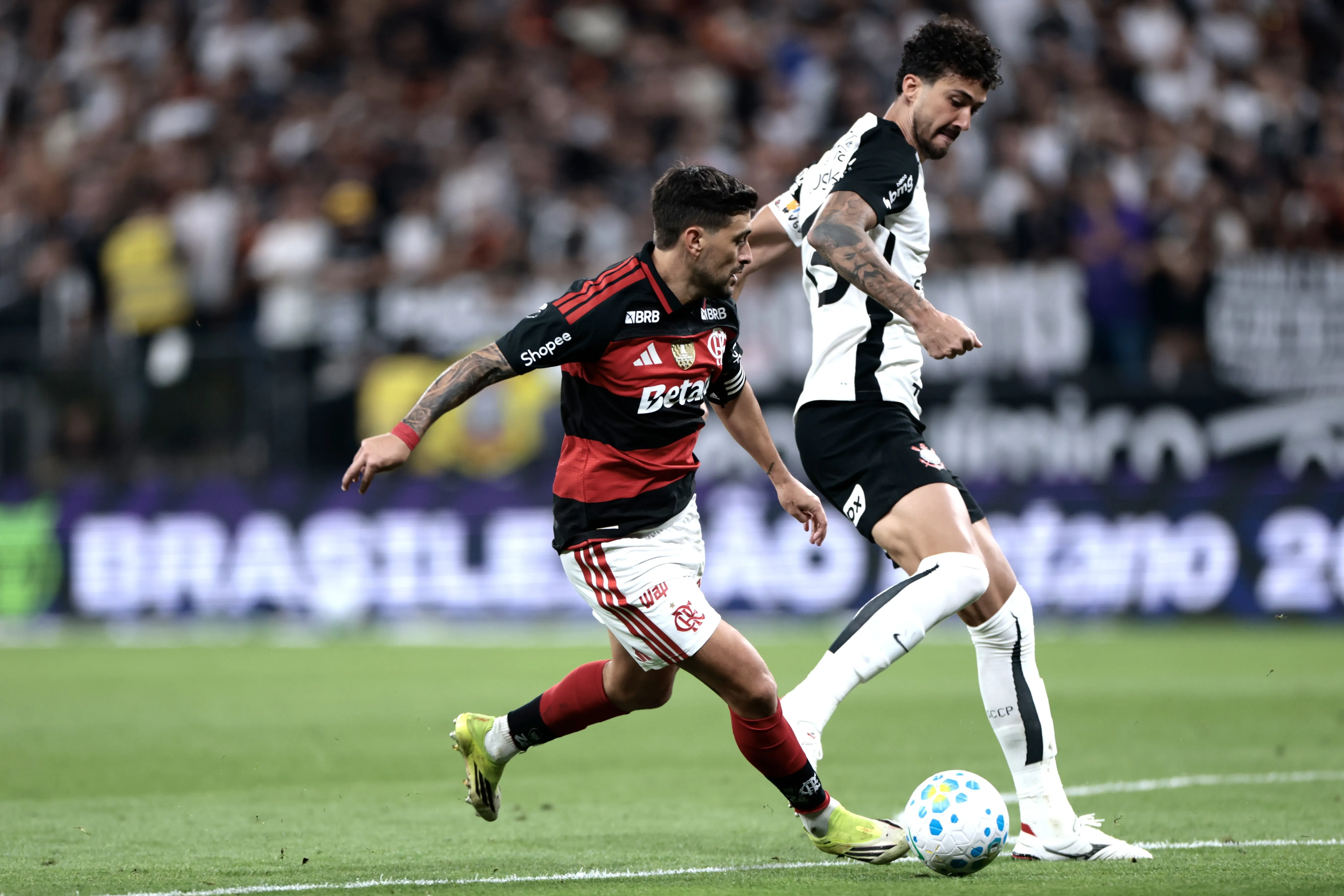 Corinthians empatou com o Flamengo pelo Brasileirão. Foto: Marcello Zambrana/AGIF
