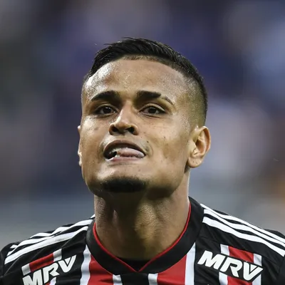 Everton, ex-Fla, está há mais de dois anos sem entrar em campo