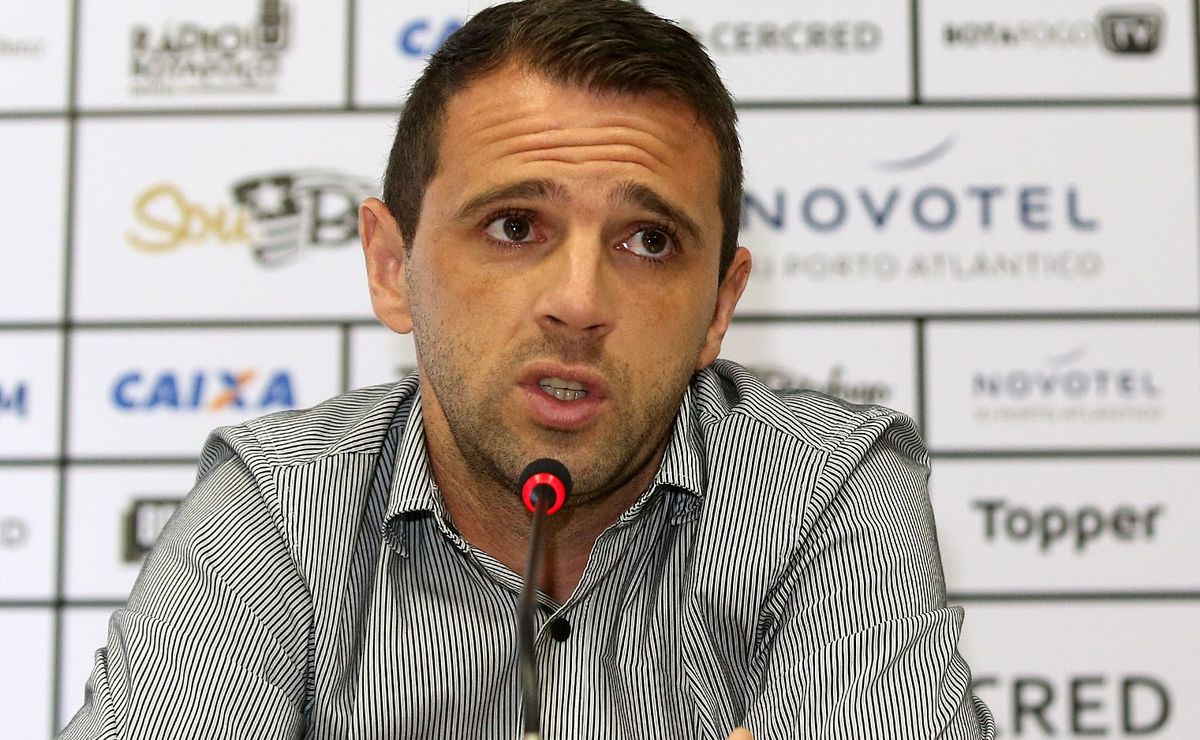 Montillo enaltece Matheus Pereira no Cruzeiro e se rende ao craque: “Dá gosto de ver jogar”