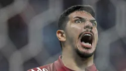 João Paulo em campo com a camisa do Santos.