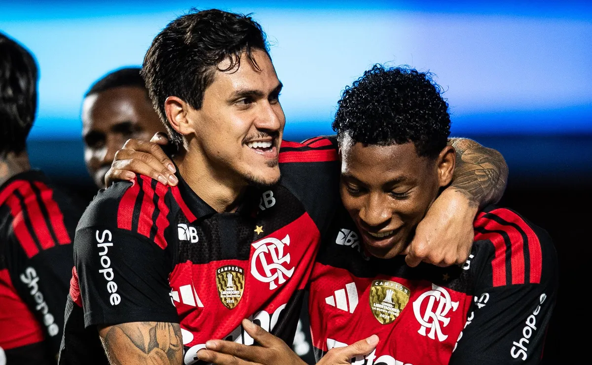 Cruzeiro faz proposta ao Flamengo para contratar Plata no fim da janela; primeira resposta é negativa