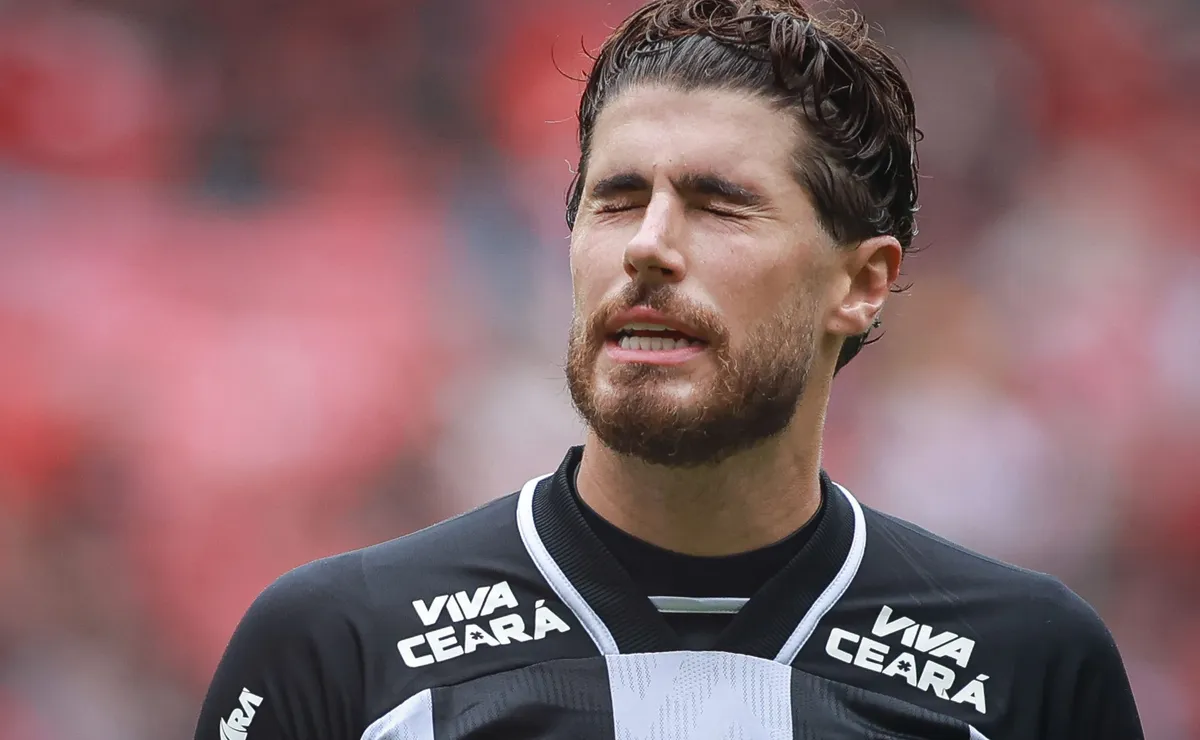 Pedro Raul toma decisão e prioriza volta ao Botafogo após consultas de Vitória, Remo e Chapecoense