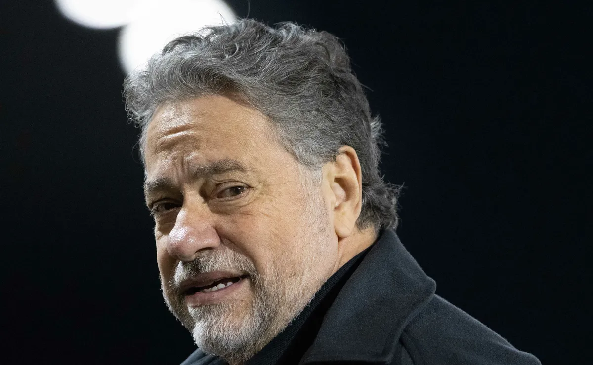 Conselho Deliberativo do São Paulo reprova balanço de 2025 e conselheiros buscam expulsão de Casares