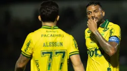 Reinaldo, jogador do Mirassol lamenta durante partida contra o Santos no estadio Jose Maria de Campos Maia pelo campeonato Brasileiro A 2026. Foto: Joisel Amaral/AGIF