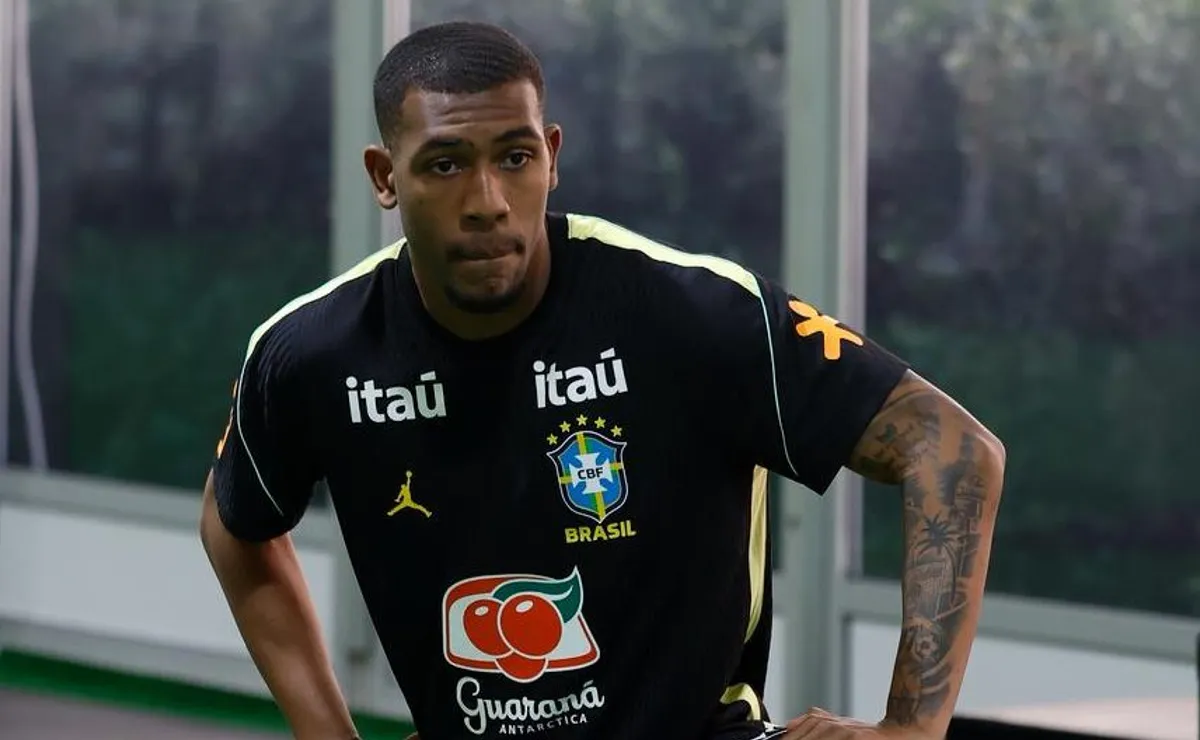 Rayan, ex-Vasco, fica no banco e adia estreia pela Seleção Brasileira em amistoso contra a França