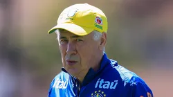 Carlo Ancelotti técnico da Seleção Brasileira durante treinamento