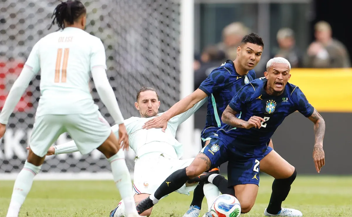 Brasil tem apenas uma vitória nos últimos nove jogos contra seleções campeãs mundiais