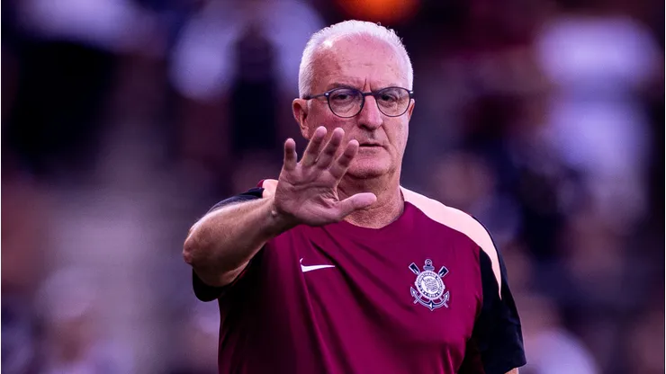 Dorival Júnior precisa de nomes para o ataque e Timão tenta última cartada - Foto: Agência Corinthians - Rodrigo Coca