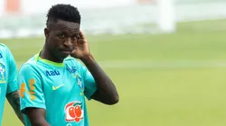 Vinícius Júnior chega à Copa com números abaixo de ídolos e vê debate crescer na Seleção — Foto Fernando TorresAGIF