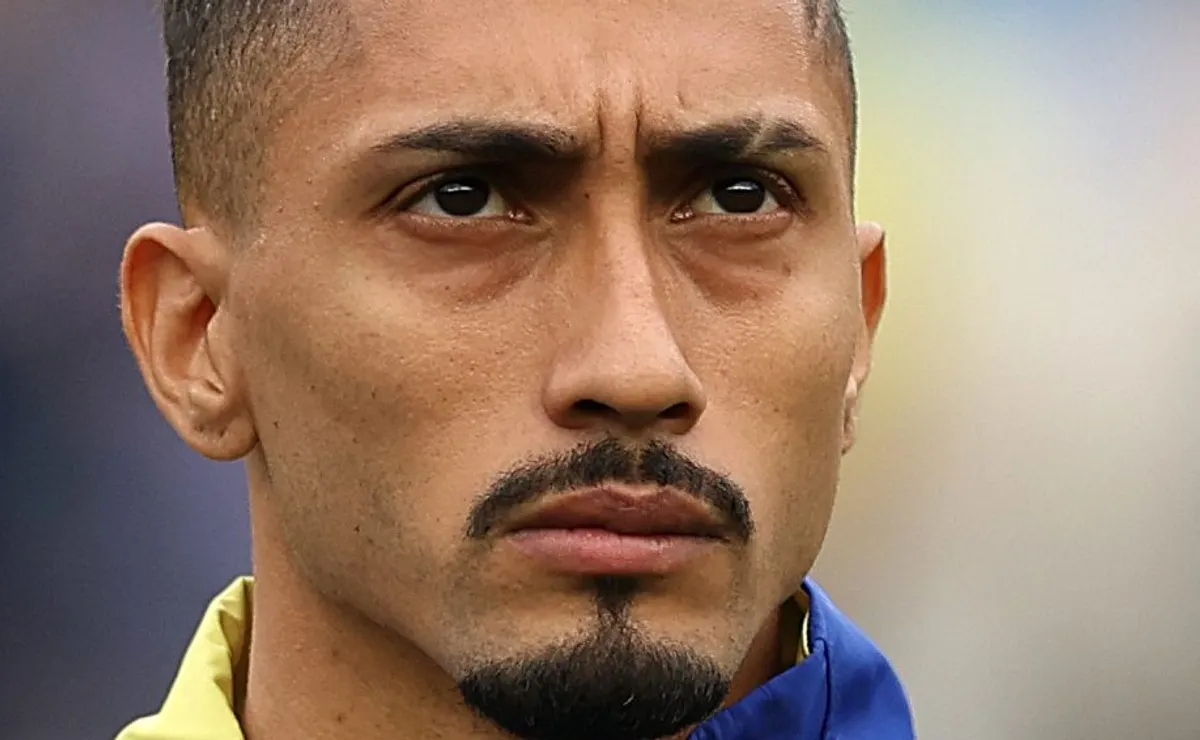 Raphinha pode perder Copa do Mundo e Champions após sentir lesão recorrente na coxa em Brasil x França