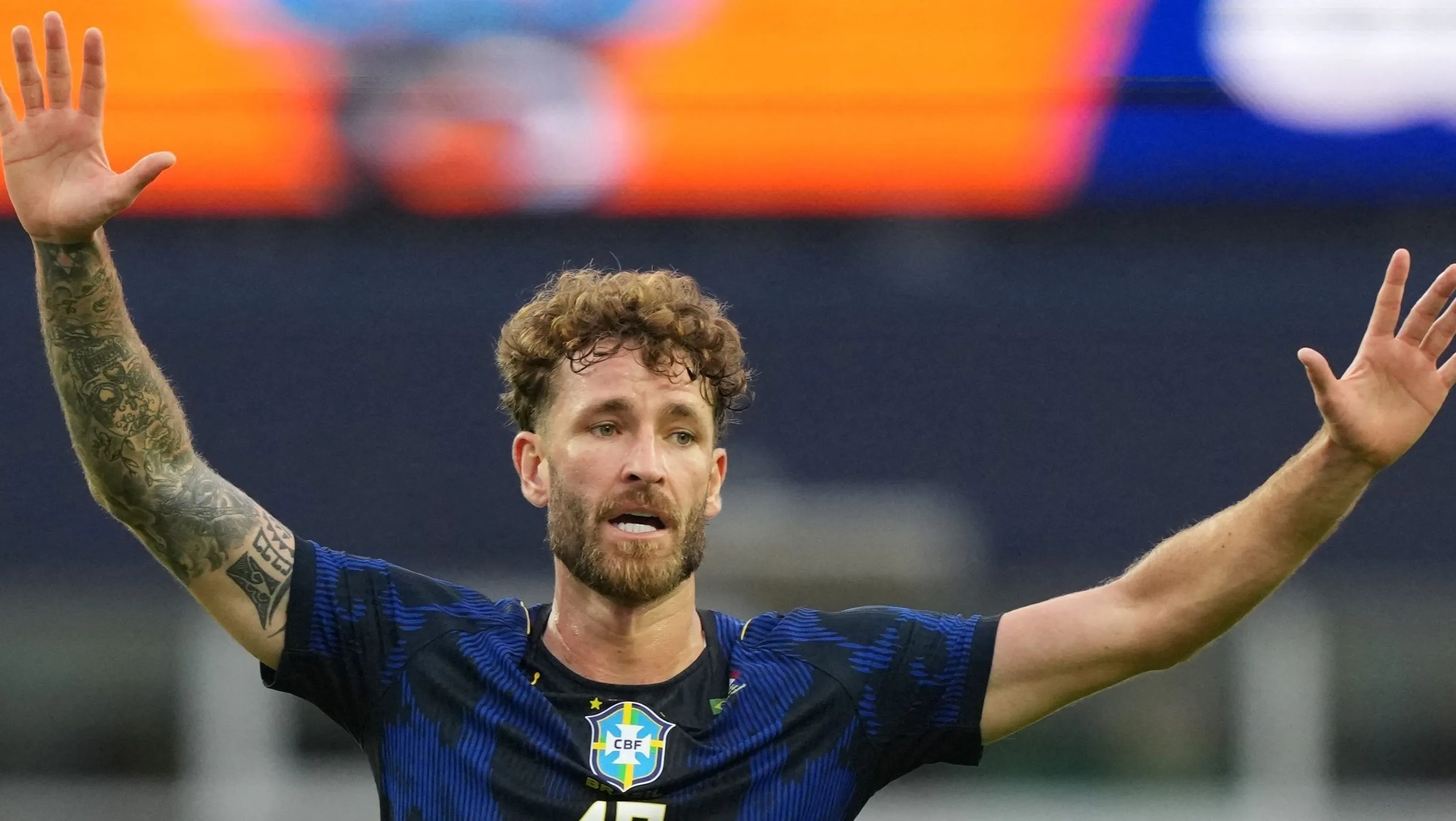 Léo Pereira não teve boa atuação - Imagem: MICHAEL OWENS/Getty Images.