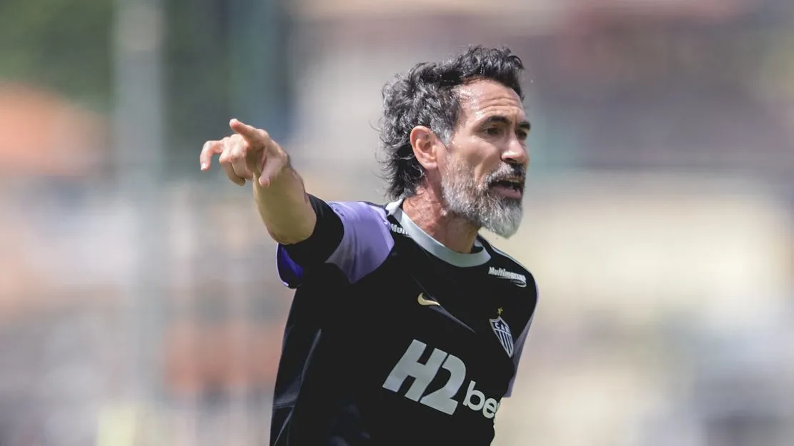 Eduardo Domínguez em ação na Cidade do Galo – Foto: Pedro Souza / Atlético