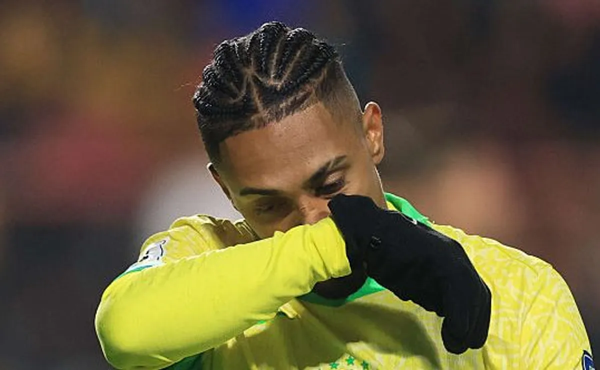 Raphinha deve ser cortado da Seleção Brasileira contra a Croácia por precaução