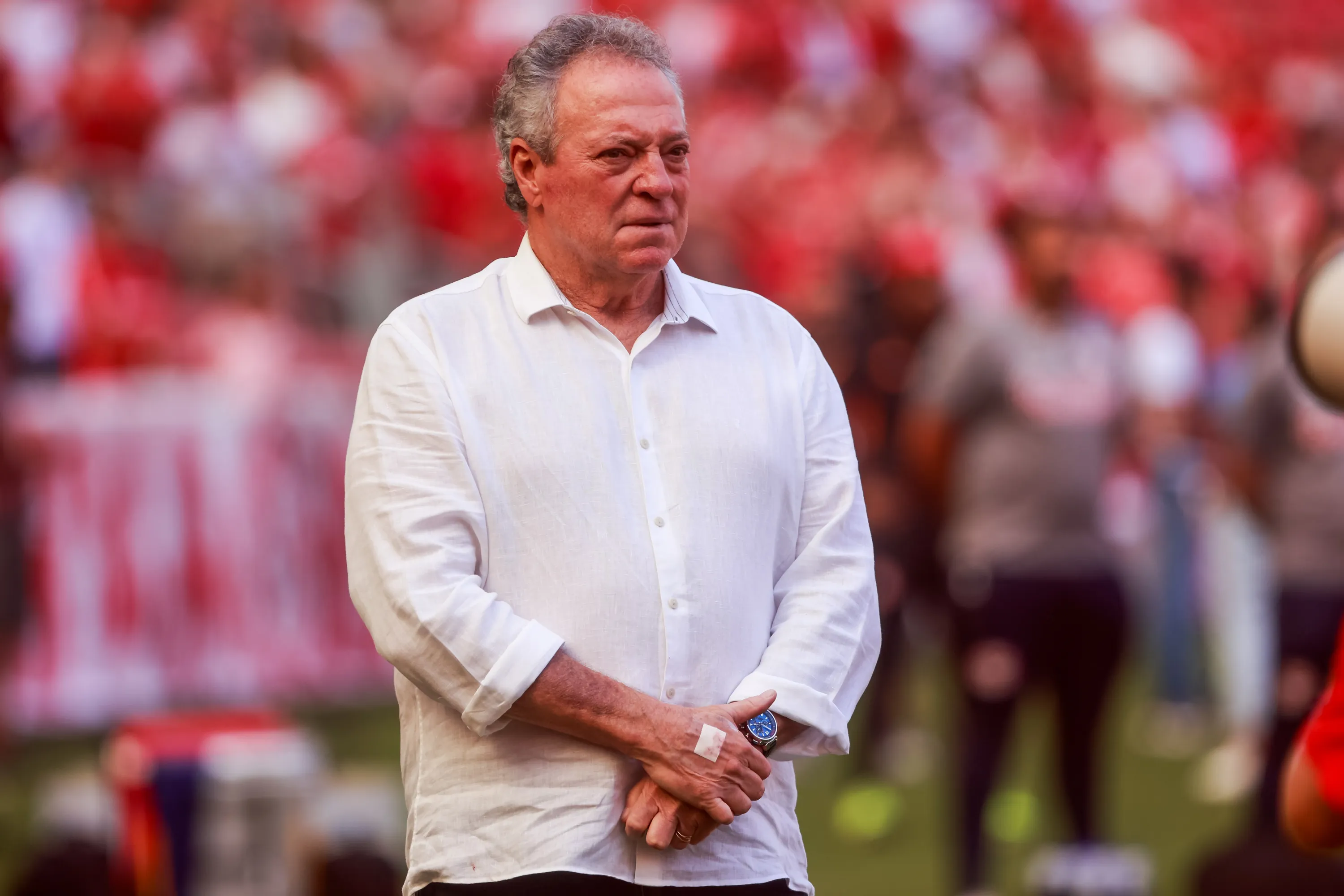 RS – PORTO ALEGRE – 07/12/2025 – BRASILEIRO A 2025, INTERNACIONAL X BRAGANTINO – Abel Braga tecnico do Internacional durante partida contra o Bragantino no estadio Beira-Rio pelo campeonato Brasileiro A 2025. Foto: Luiz Erbes/AGIF