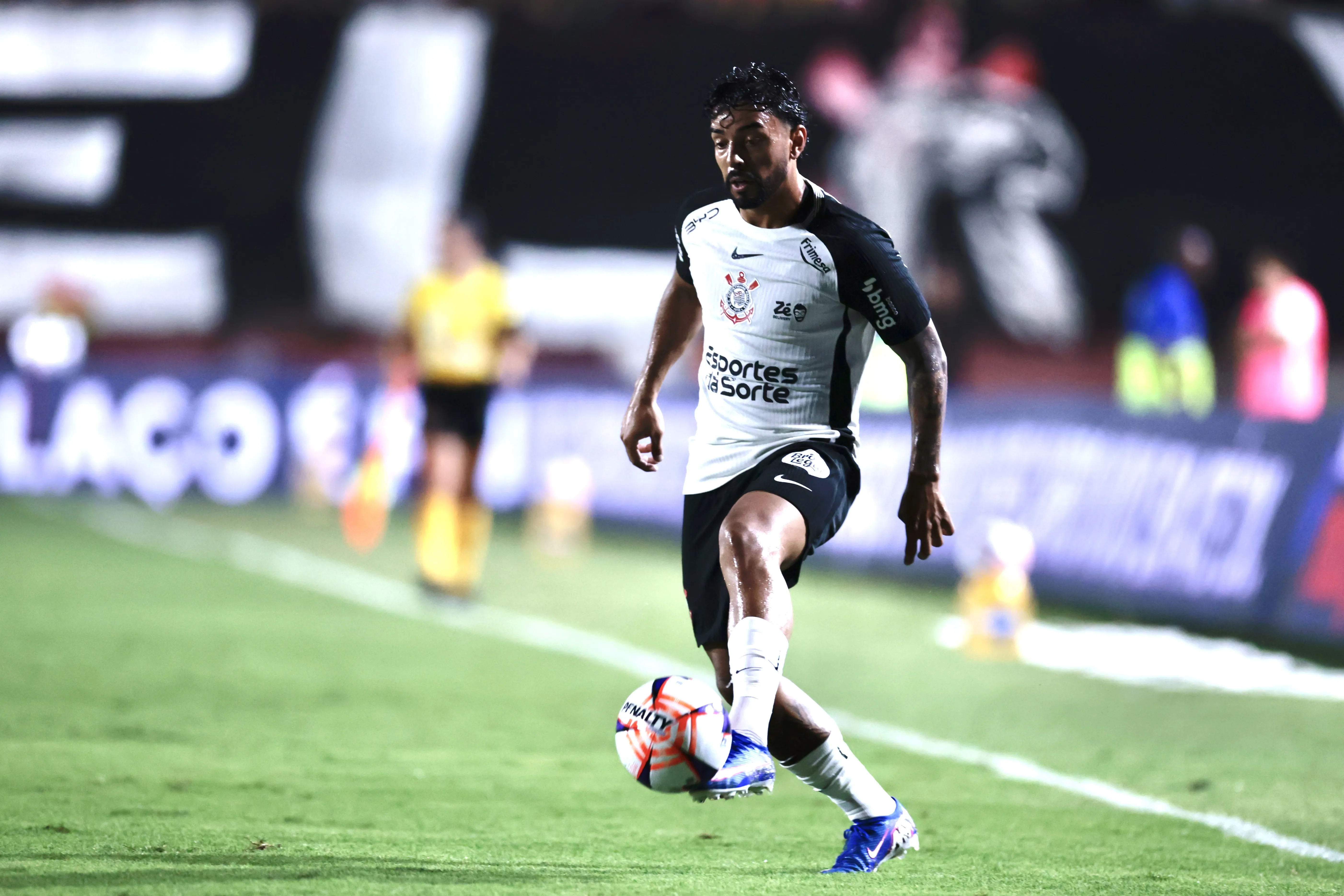 Bidu durante partida pelo Corinthians. Foto: Marcello Zambrana/AGIF