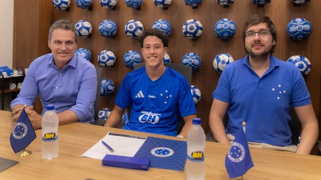 Felipe Morais renovou no Cruzeiro - Foto: Reprodução/Instagram.