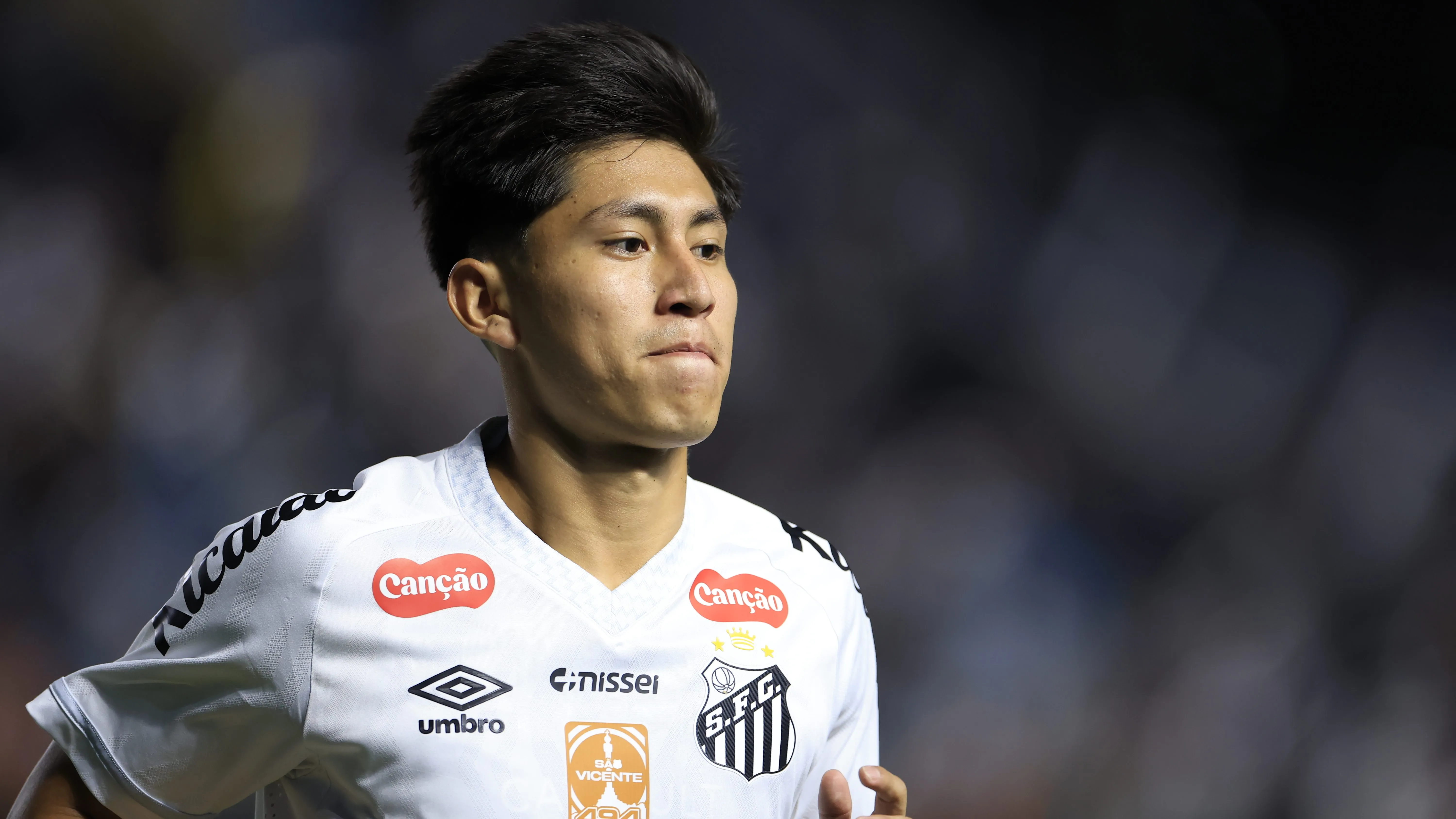 Miguelito jogador do Santos durante partida contra o Corinthians no estadio Vila Belmiro pelo campeonato Paulista 2026. Foto: Marcello Zambrana/AGIF