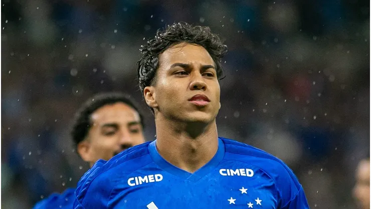 Kaio Jorge em campo pelo Cruzeiro.