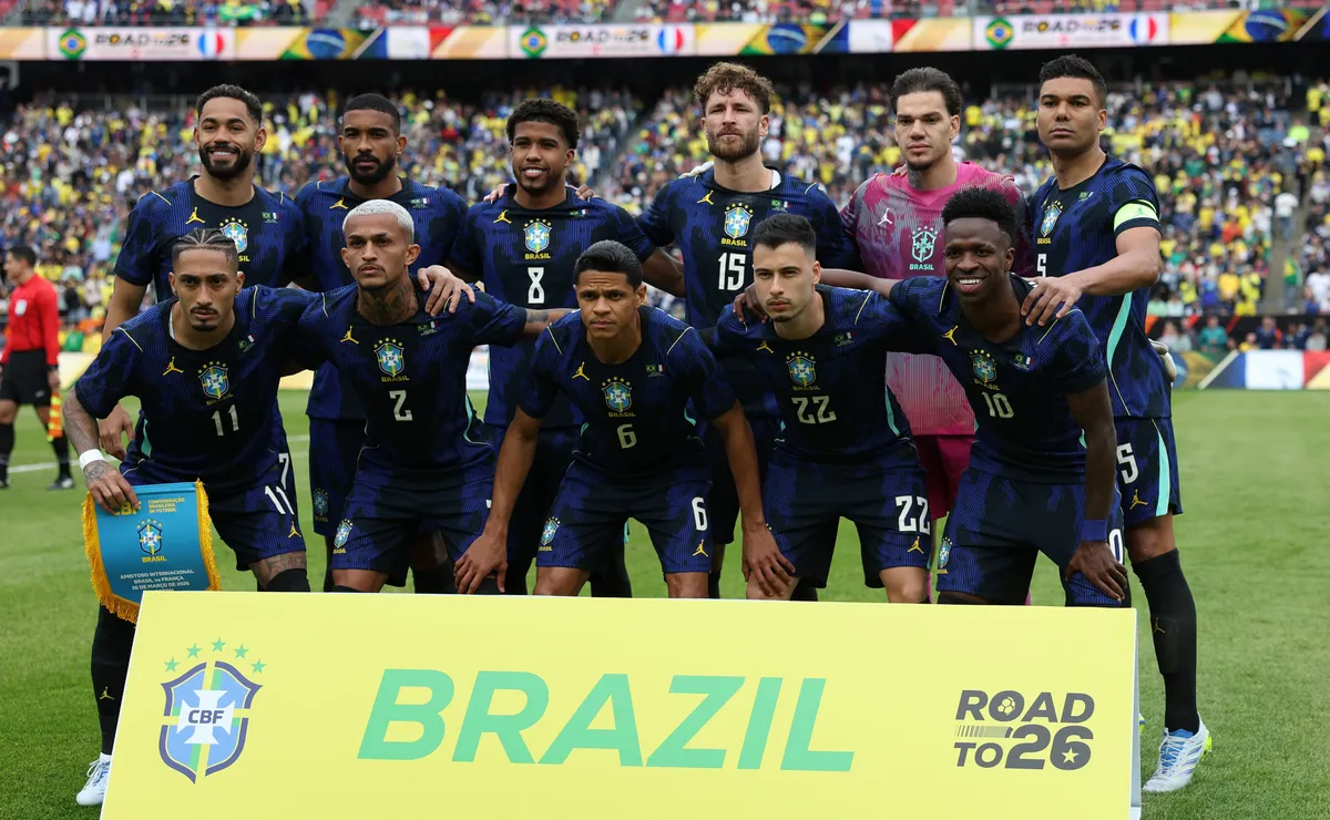 Brasil perde para a França, mas atletas podem ter saído fortalecidos na briga por vaga na Copa