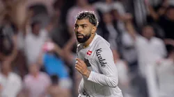 Gabi em ação no revés para o Colorado, na Vila