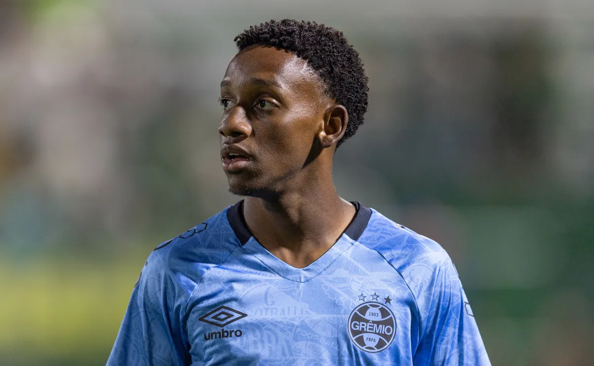 Grêmio Formaliza Venda de Gabriel Mec e Define Meta de R$ 150 Milhões para Reforços