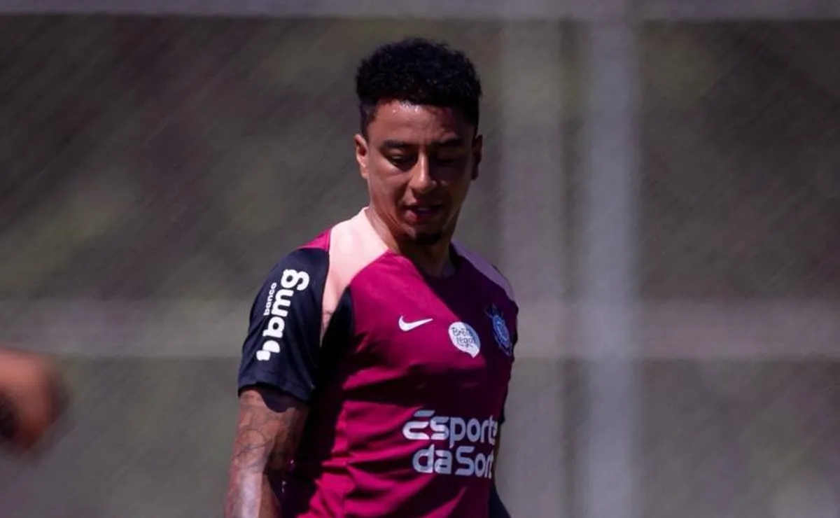 Lingard fica à disposição do Corinthians e Dorival Júnior toma decisão sobre onde escalar o inglês