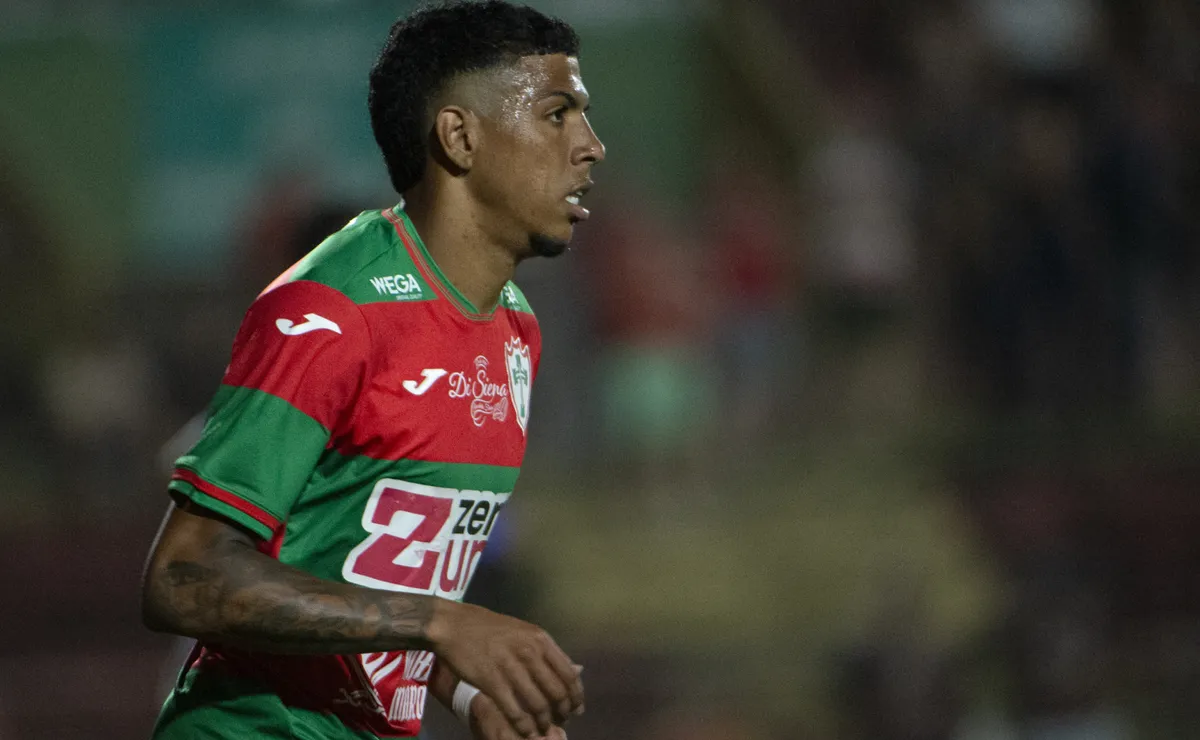 Vasco tentou contratar Maceió, da Portuguesa, no fim da janela doméstica, revela jornalista