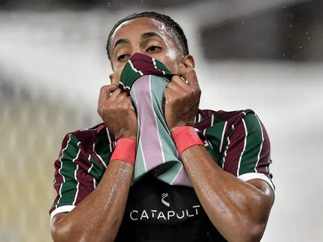 Matheus Reis rompe LCA de joelho e desfalca Flu até fim do ano