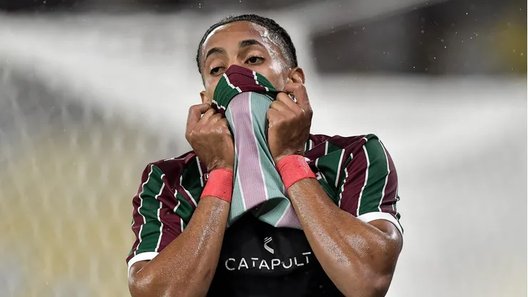 Jovem Matheus Reis já passou por cirurgia por lesão no joelho e só voltará em 2027 aos gramados