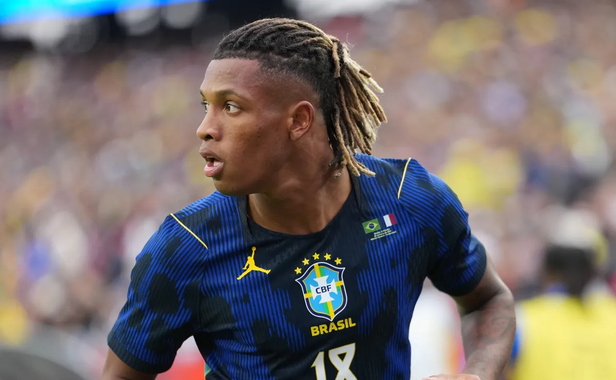 Danilo contratado pelo Palmeiras tem desfecho e Anderson Barros crava sobre jogador do Botafogo: “Relação próxima”