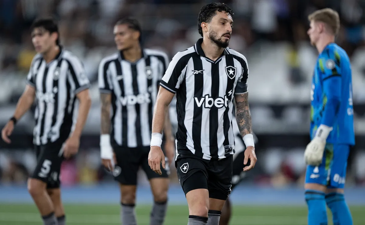Inteligência Artificial faz previsão de Athletico-PR x Botafogo e crava placar exato do confronto: “2 a 1”