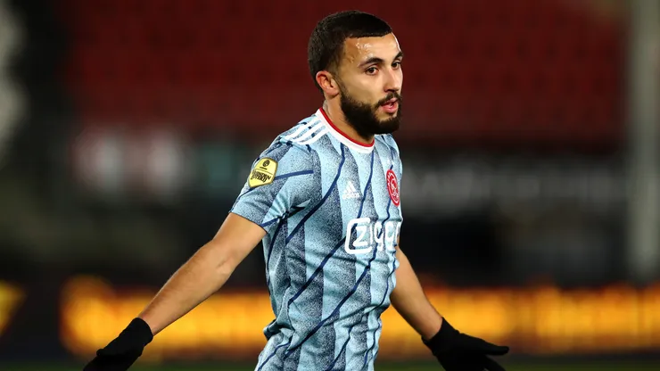 Jogador também defendeu o Ajax. Photo by Dean Mouhtaropoulos/Getty Images