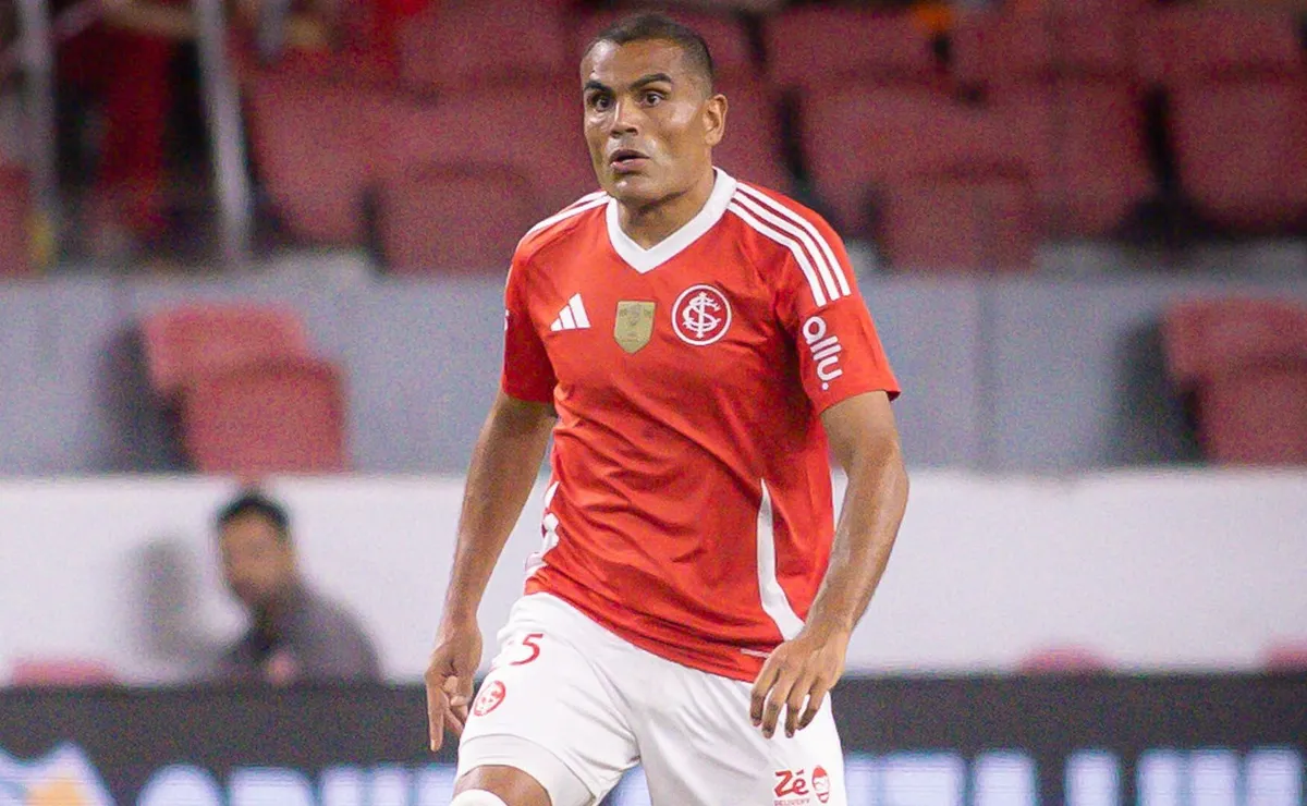 Zagueiro Gabriel Mercado projeta duelo do Internacional contra o São Paulo pelo Campeonato Brasileiro