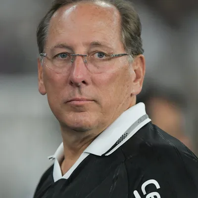 Botafogo ainda aguarda decisão de Textor sobre Crespo