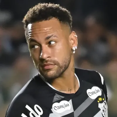 Neymar tem grande atuação em treino e reforça confiança do Santos