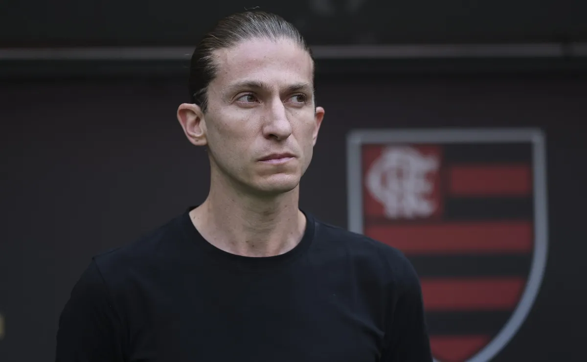 Após deixar o Flamengo, Filipe Luís prioriza assuntos pessoais antes de assumir próximo clube na carreira
