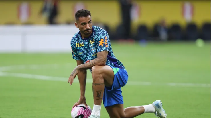 Danilo pode retornar ao time titular. Photo by Wagner Meier/Getty Images
