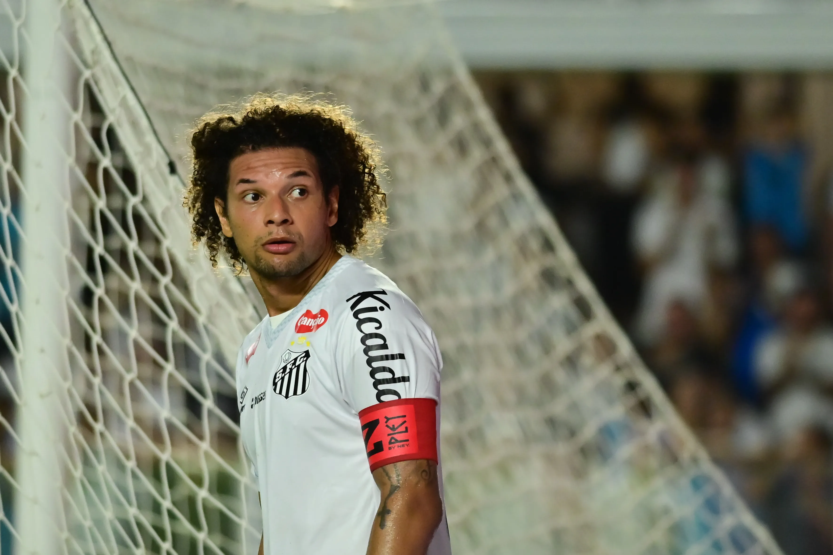 Willian Arão pode ser uma opção no sistema defensivo. Foto: Jota Erre/AGIF