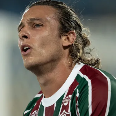 Canobbio é "zoado" após lances bizarros em amistoso do Uruguai